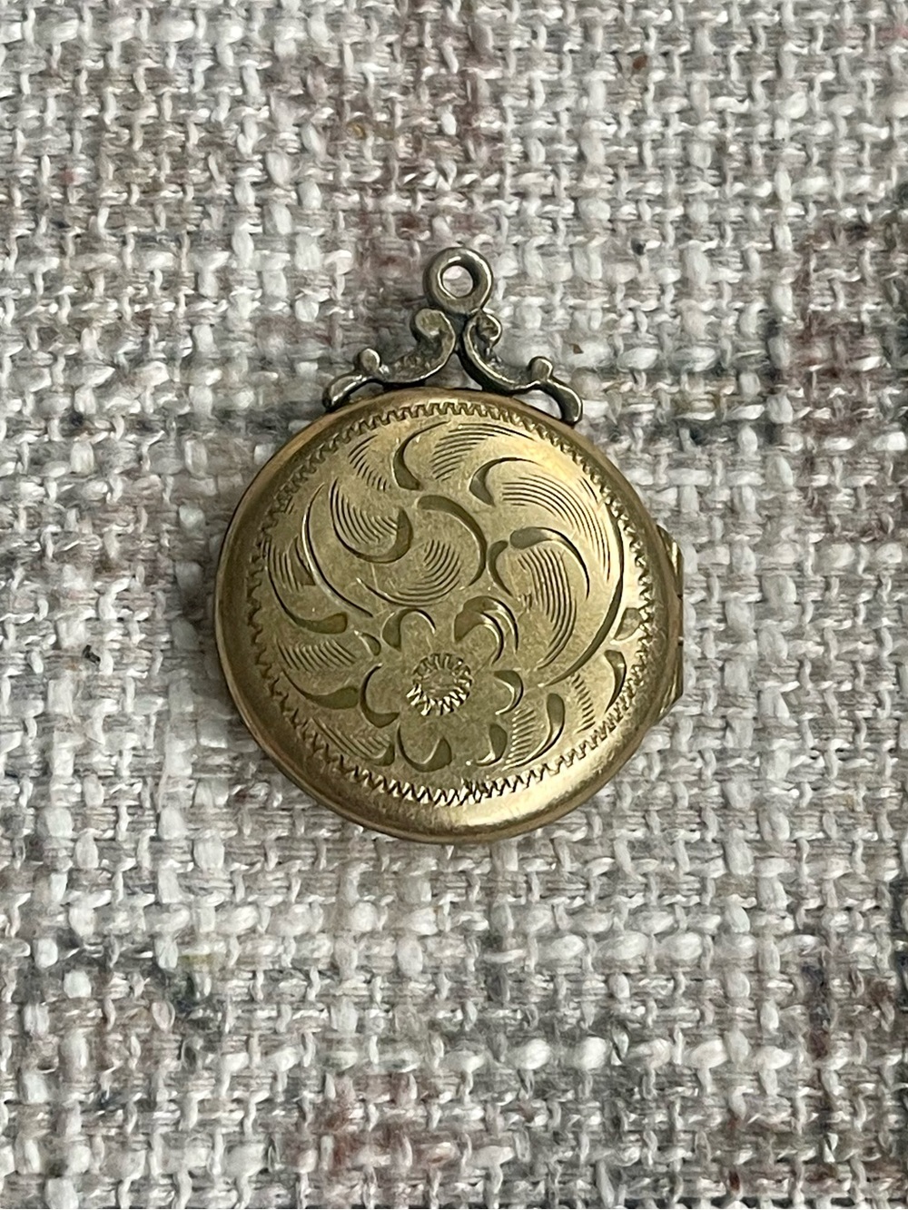 Antique Victorian Floral Gold Filled Locket Pendant